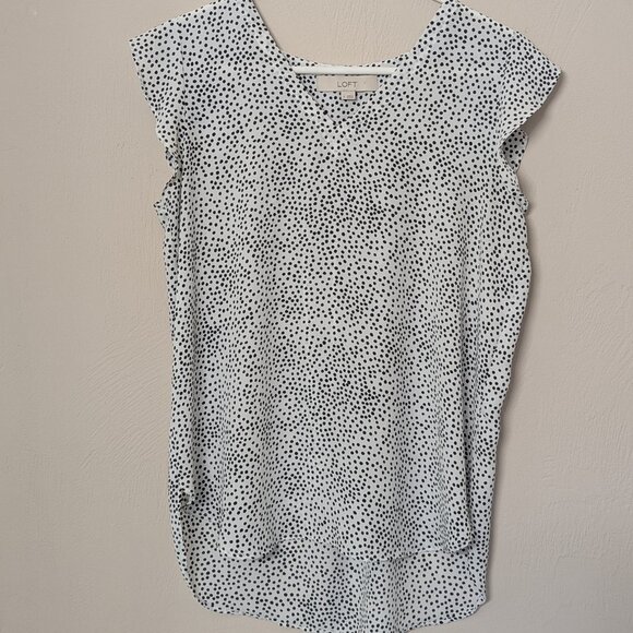 LOFT Tops - Loft blouse, size small, blousy, comfy, polka dots.